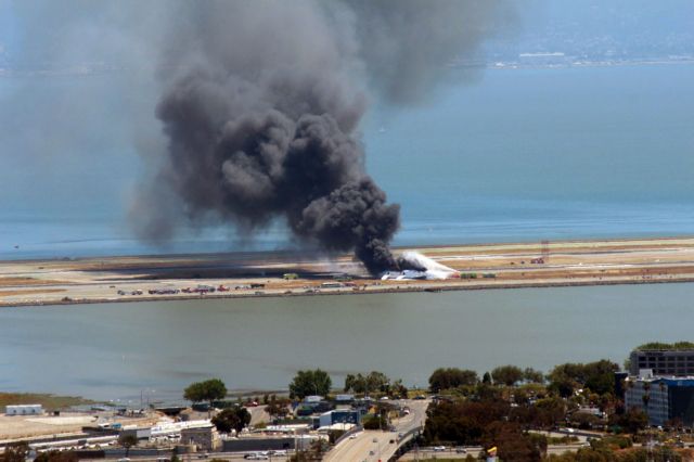 Το Boeing που έπεσε στο Σαν Φρανσίσκο πήγε να σηκωθεί την ύστατη στιγμή
